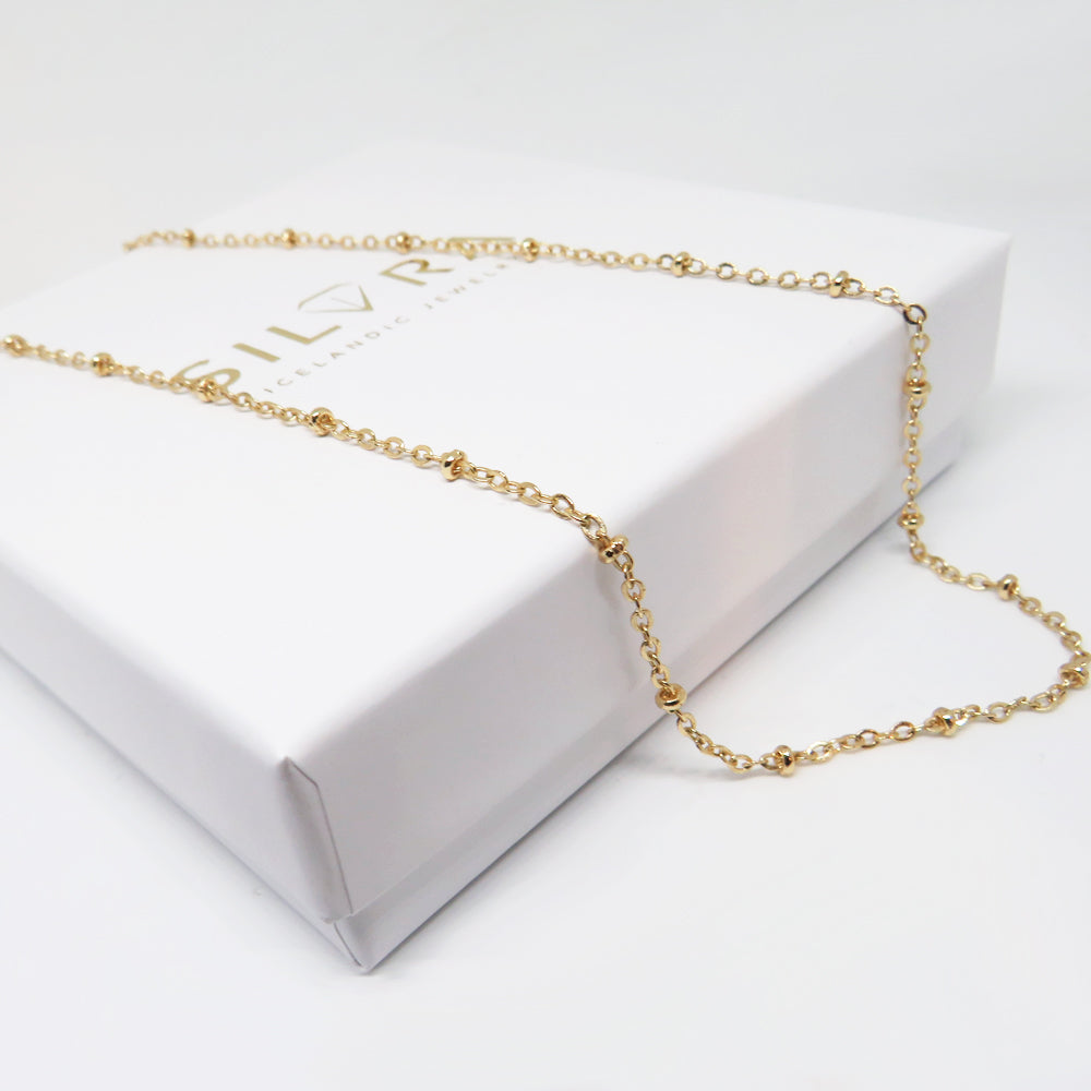 Gold dot chain necklace