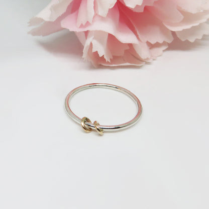 Round silver ring