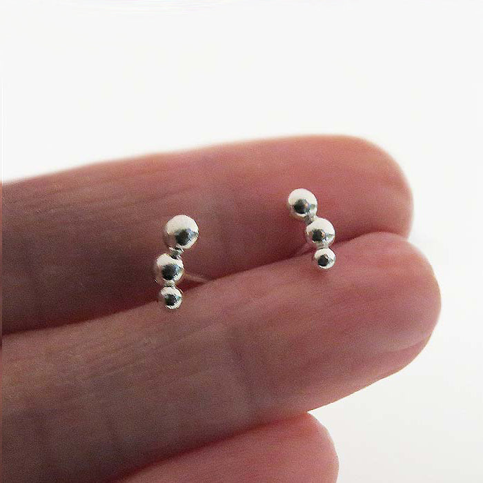 Tripple dot earrings